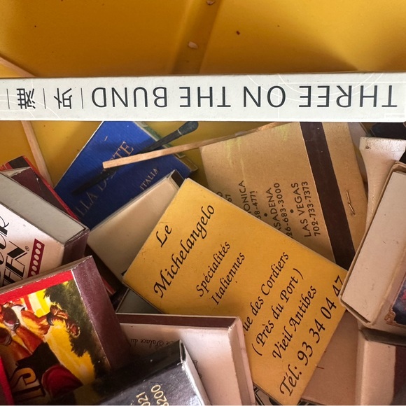 Windows of the World Twin Towers WTC Class Vintage Matchbook Collection - Picture 15 of 16